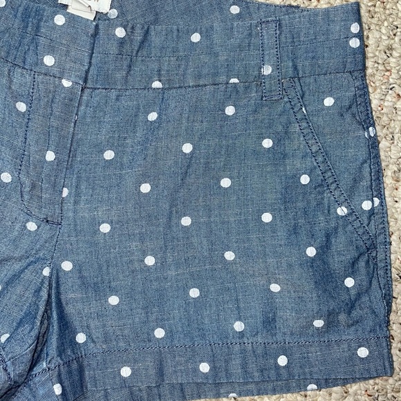 J. Crew Women’s Size 4 denim look with white polka dots. - Picture 6 of 9
